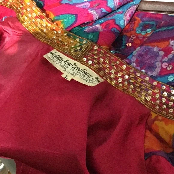 Judith Ann Creations. Glitzy and Glamorous Embellished Vintage Jacket! - Picture 10 of 12